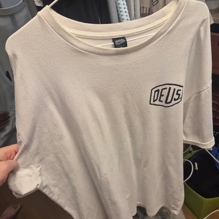 [BUNJANG] Deus Ex Machina Seoul Short Sleeve T-Shirt White / 데우스 엑스 마키나 서울 흰색 반팔티