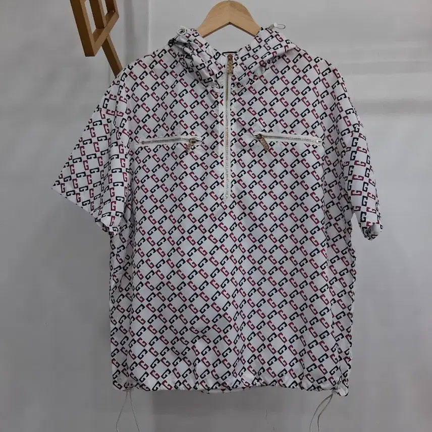 [BUNJANG] Patterned Short Sleeve Windbreaker Hoodie and Shorts Set / 패턴 반팔 바람막이 후드티 반바지 세트 66까지