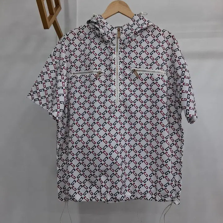 [BUNJANG] Patterned Short Sleeve Windbreaker Hoodie and Shorts Set / 패턴 반팔 바람막이 후드티 반바지 세트 66까지