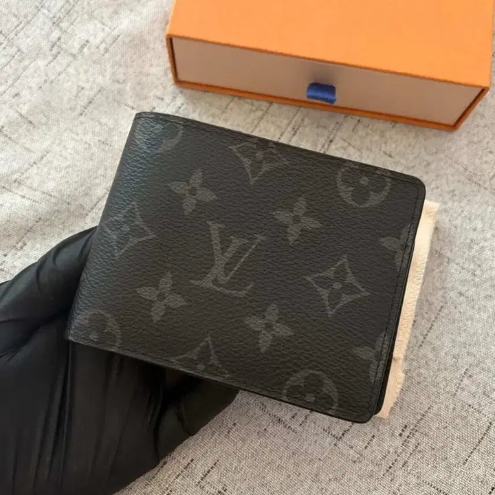 [BUNJANG] Louis Vuitton Eclipse Wallet / [신형/새상품급]루이비통 이클립스 반지갑
