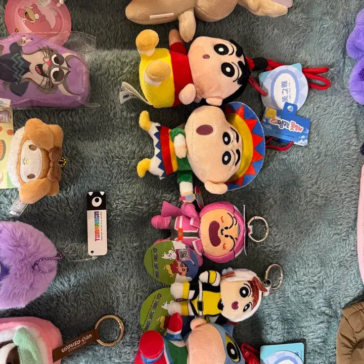 [BUNJANG] 28pc Character Plush Keychain Bundle / 28개 택있는 새상품 키링 인형 일괄  다 드립니다. 다양한 캐릭터 인형