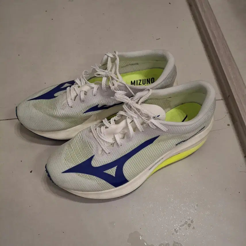 [BUNJANG] Mizuno Hyperwave Pro Running Shoes (260mm) / 미즈노 하이퍼워프 프로(260)