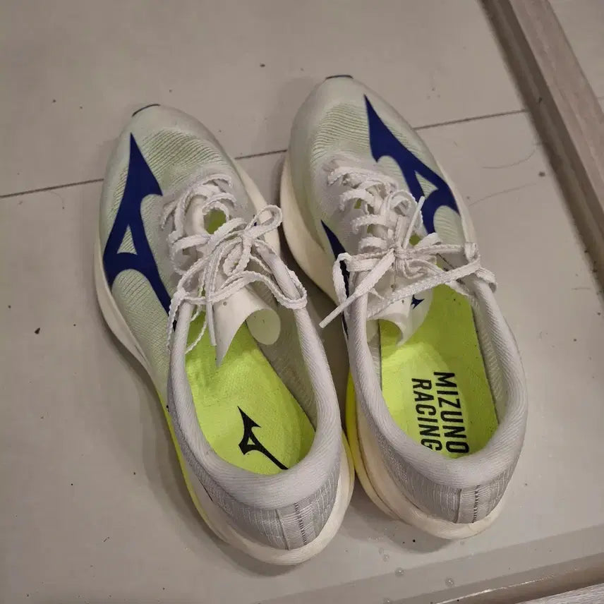 [BUNJANG] Mizuno Hyperwave Pro Running Shoes (260mm) / 미즈노 하이퍼워프 프로(260)