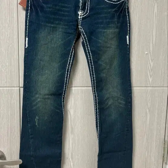 [BUNJANG] True Religion Joey Super T Jeans Size 29 / 트루릴리젼 조이 슈퍼T 청바지 29사이즈