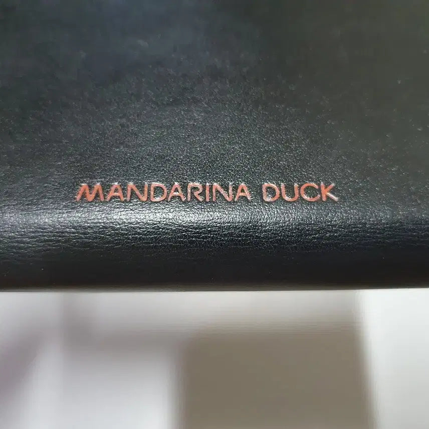[BUNJANG] Mandarina Duck Leather Long Wallet Black Unisex / 만다리나덕 (남여공용) 장지갑 (가죽) 블랙