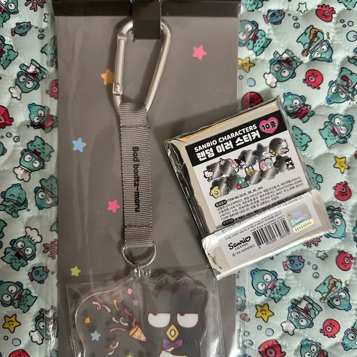 [BUNJANG] Sanrio Pochacco Acrylic Keyring &amp; Mirror Sticker Set / 산리오 바츠 키링 &amp; 미러스티커