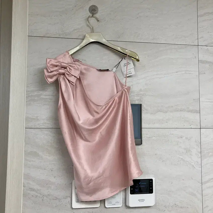 [BUNJANG] And Other Stories Silk Style Ribbon Tank Top (Size 66) / 앤아더스토리즈 실크스타일 리본 나시66