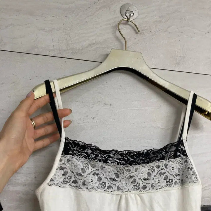 [BUNJANG] Lace Detail Double Layer Camisole / 레이스 ㅈ이중 나시 수입