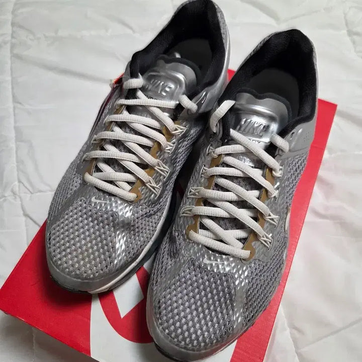 [BUNJANG] Nike Air Max 2013 Silver 270mm / [270] 에어맥스 2013 실버