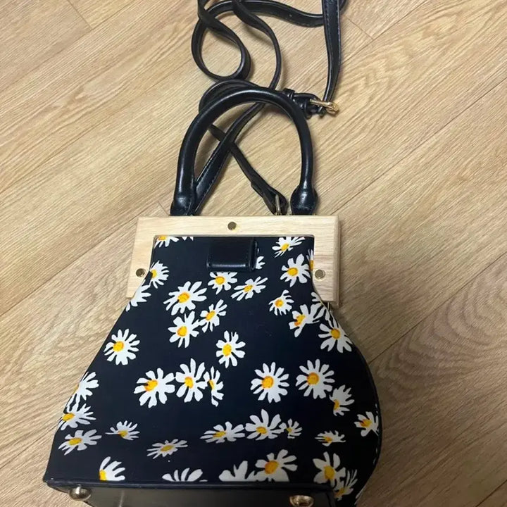 [BUNJANG] Daisy Flower Pattern Tote Bag / Crossbody Bag / 데이지 플라워 패턴 토트백,크로스백