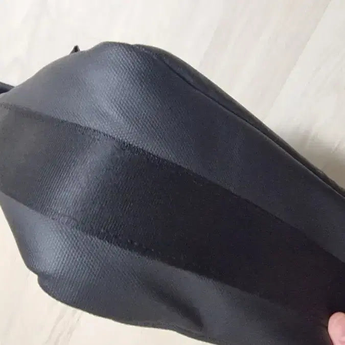 [BUNJANG] LOWRAWR Brief Bag Shoulder Bag / 로우로우 브리프백