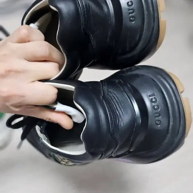 [BUNJANG] Gucci Rhyton Black Leather Sneakers / 구찌 라이톤 블랙 레더 스니커즈 270