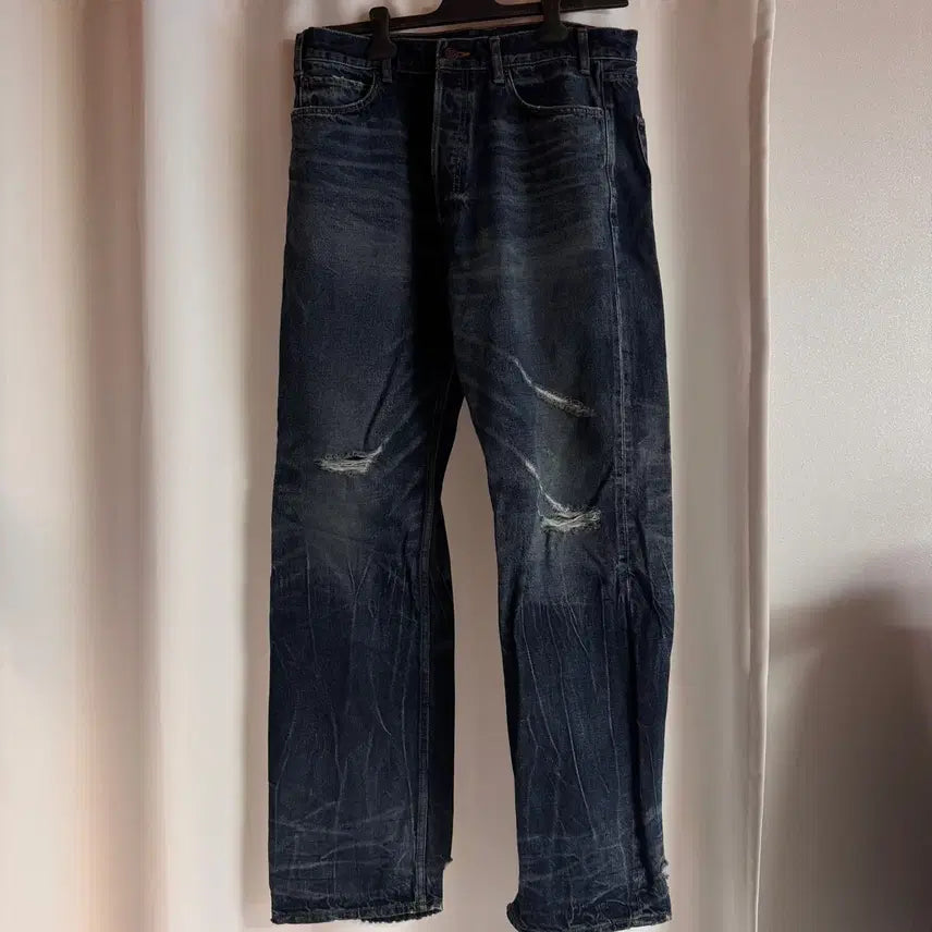 [BUNJANG] Celine 21SS Moonlight Denim Jeans (Size 34) / 셀린느 21ss 문라이트 데님 에디슬리먼 시즌 34사이즈