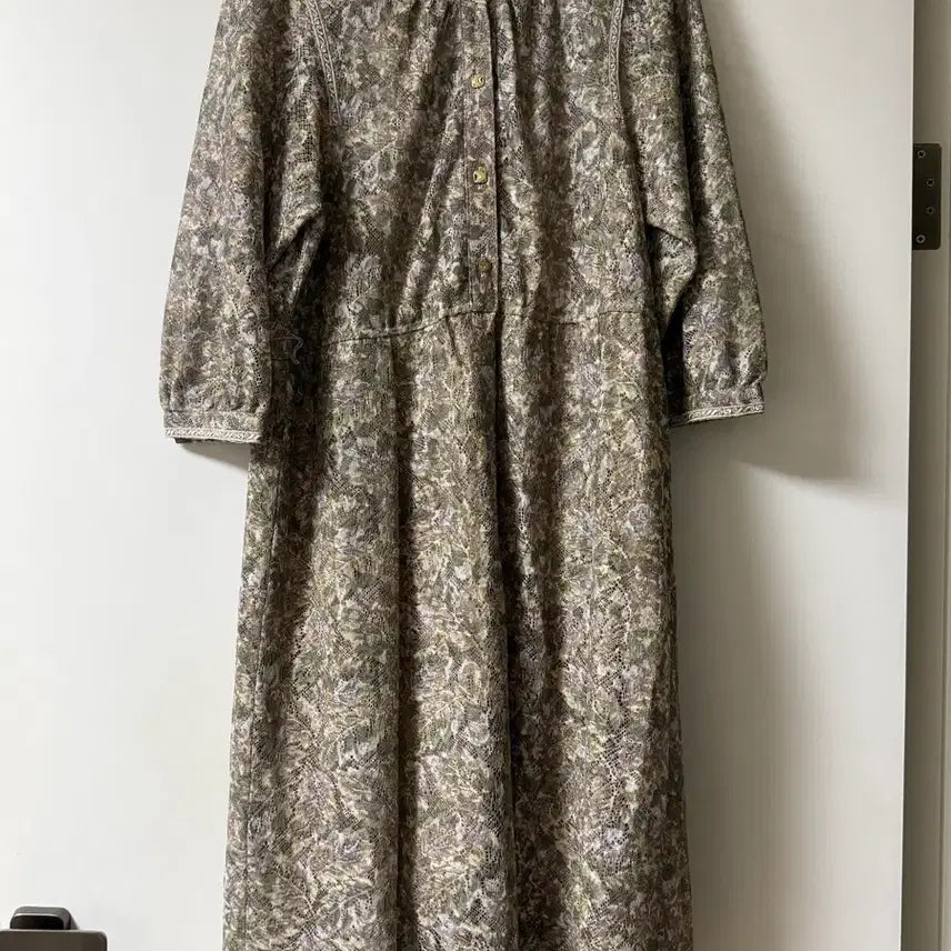 [BUNJANG] Assorted Floral Dresses / 플라워 원피스 모음