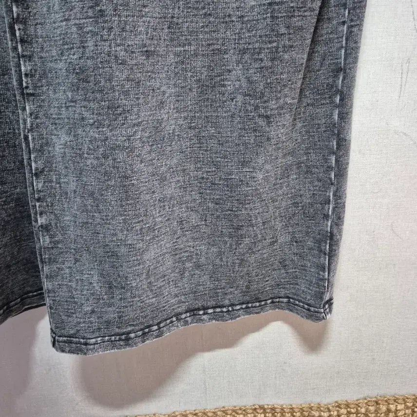 [BUNJANG] Alexis N Washed Denim Jumpsuit / 알렉시스 N 워싱 데님 점프수트