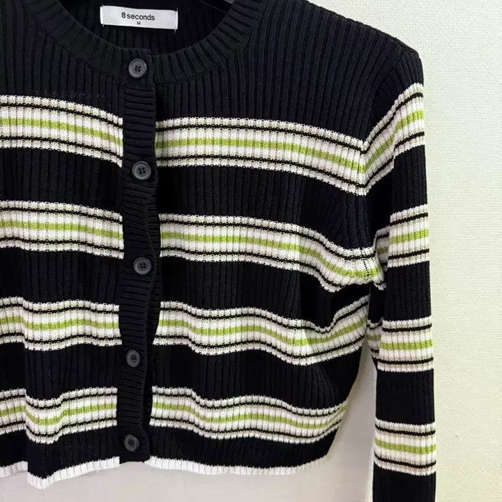 [BUNJANG] 8SECONDS Cropped Long Sleeve T-Shirt / 에잇세컨즈 크롭 긴팔티