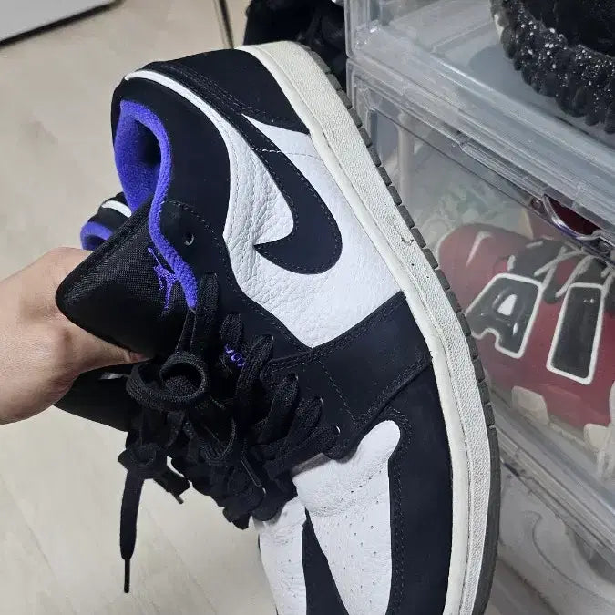 [BUNJANG] Nike Air Jordan 1 Low Black/White/Purple Sneakers / 나이키 에어조던1 로우 블랙/화이트/퍼플