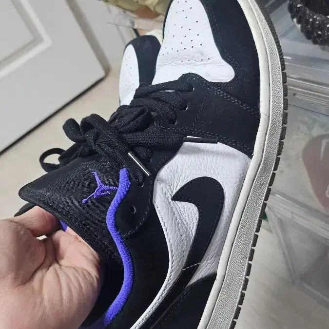 [BUNJANG] Nike Air Jordan 1 Low Black/White/Purple Sneakers / 나이키 에어조던1 로우 블랙/화이트/퍼플