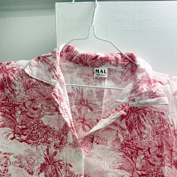 [BUNJANG] Bali Drawing Pattern Pajama Shirt and Pants Set / (새상품) 발리에서구매한 드로잉 패턴 잠옷 셔츠 바지 세트