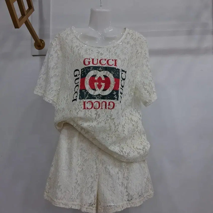 [BUNJANG] Lace Short Sleeve T-Shirt and Shorts Set / 레이스 반팔 티셔츠 반바지 세트