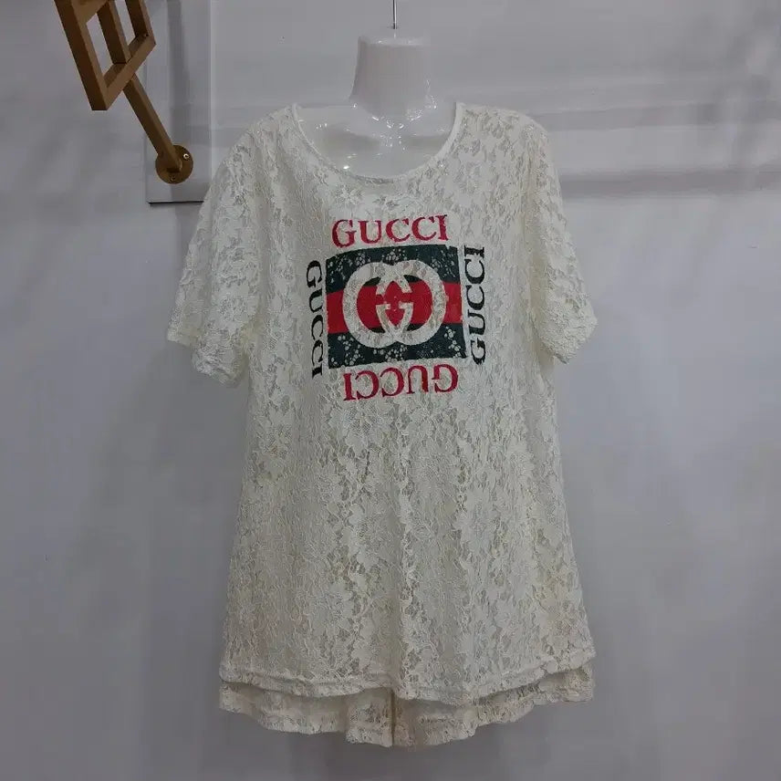 [BUNJANG] Lace Short Sleeve T-Shirt and Shorts Set / 레이스 반팔 티셔츠 반바지 세트