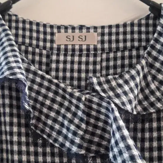 [BUNJANG] SJ SJ Gingham Check Frill Blouse / SJ SJ 깅엄체크 프릴 블라우스