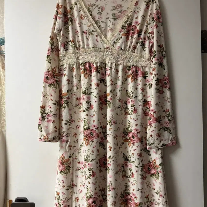 [BUNJANG] Various Mori Flower and Butterfly Dresses / 플라워 나비 모리 원피스 모음