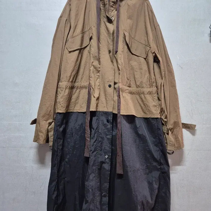 [SOLD OUT] 마리 끌레르 배색 후드 롱 야상