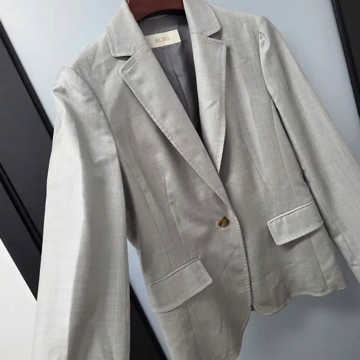 [BUNJANG] BCBG 100% Wool Pin Tuck Jacket / BCBG 울100 핀턱 자켓