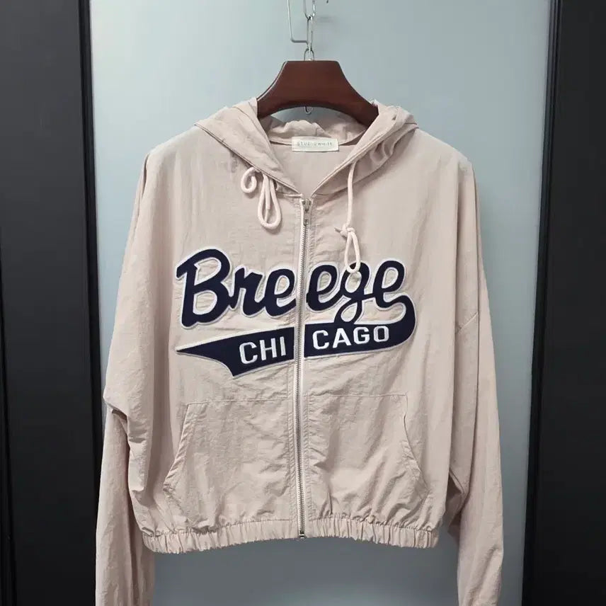 [BUNJANG] Studio White Cropped Hooded Jumper / 스튜디오화이트 크롭 후드점퍼