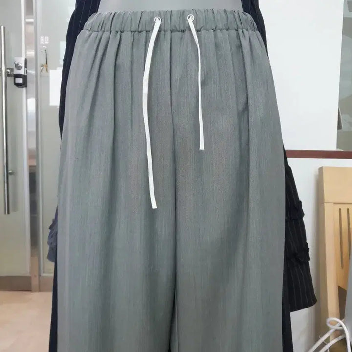[BUNJANG] Khaki Waist Banding Wide Pants / 연카키허리밴딩 와이드 팬츠