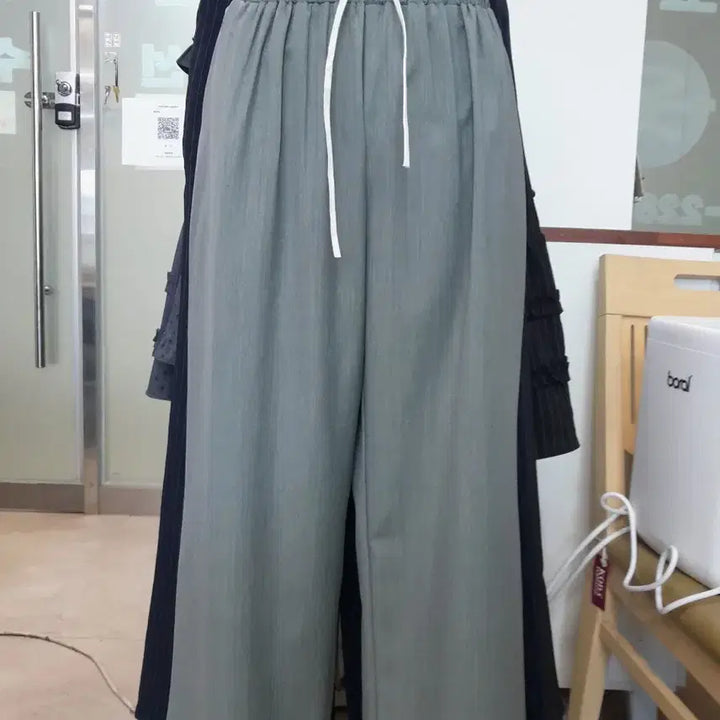 [BUNJANG] Khaki Waist Banding Wide Pants / 연카키허리밴딩 와이드 팬츠
