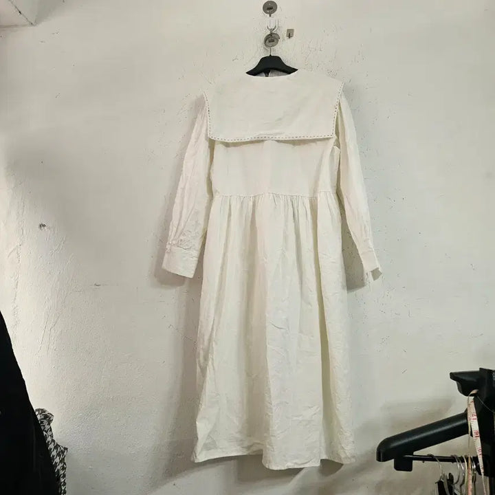 [BUNJANG] White Big Collar Long Dress / 화이트 빅카라 롱 원피스