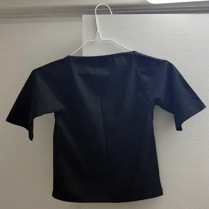 [BUNJANG] Clo Black Square Neck Short Sleeve Crop T-Shirt / (새상품) clo 클로 블랙 스퀘어넥 반팔 크롭 티셔츠