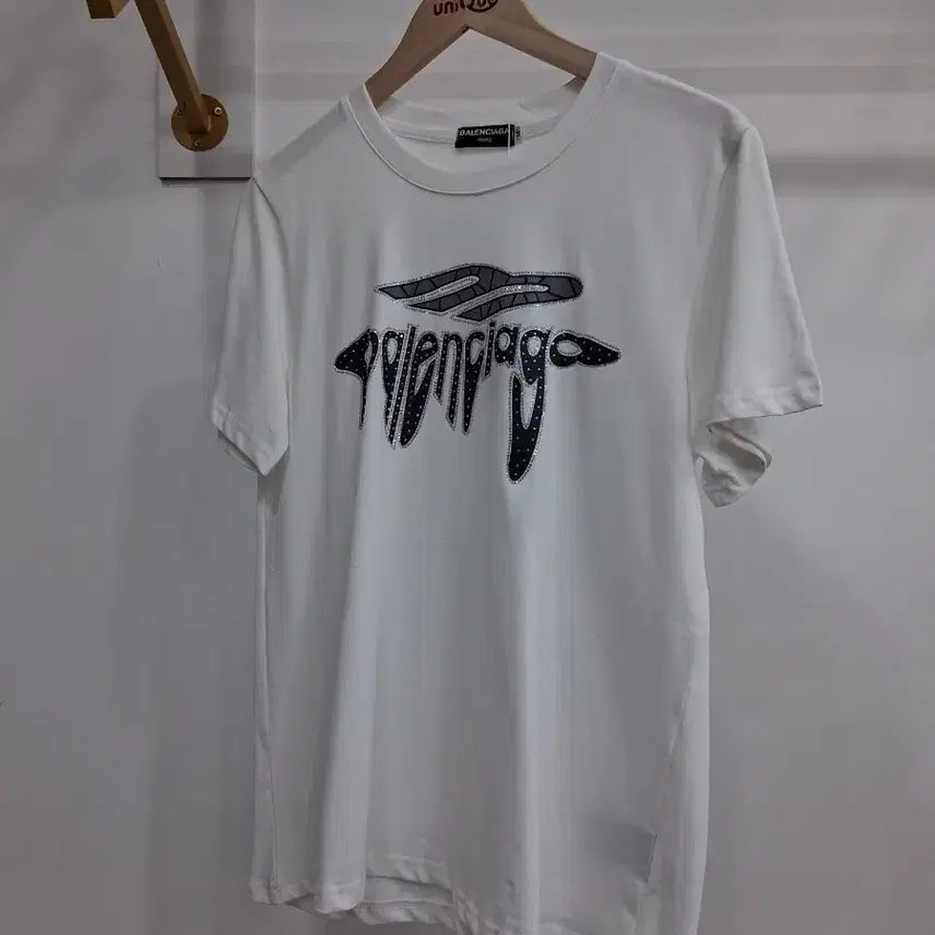 [BUNJANG] Printed Cubic Short-Sleeve T-Shirt White / 프린트 큐빅 반팔 티셔츠 화이트