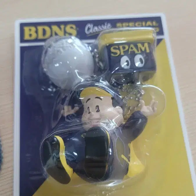 [BUNJANG] Fathernas Spam Collaboration 3-Piece Keychain Set (New) / 빠더나스 스팸 3종 키링 새상품