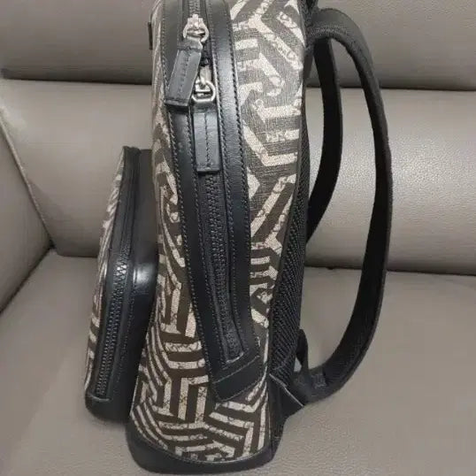 [BUNJANG] Gucci GG Pattern Backpack Bag / 구찌 백팩 가방