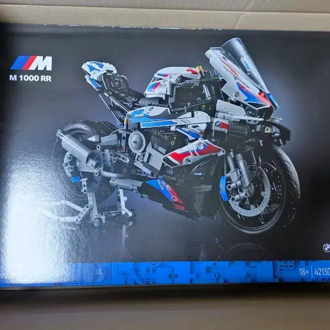 [BUNJANG] LEGO Technic BMW M 1000 RR (1920 Pieces) / 42130 레고 테크닉 BMW M 1000 RR misb