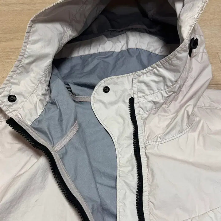 [BUNJANG] Stone Island 40223 Membrana 3L TC Hooded Jacket - Ivory - Size L / 스톤아일랜드 40223 멤브라나 후드 자켓 L 아이보리