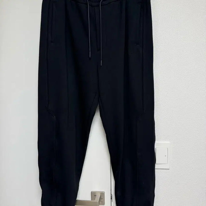 [BUNJANG] Juun.J YOO AHIN Jogger Sweatpants Black / [50] 준지 유아인 조거 스웨트 팬츠 블랙