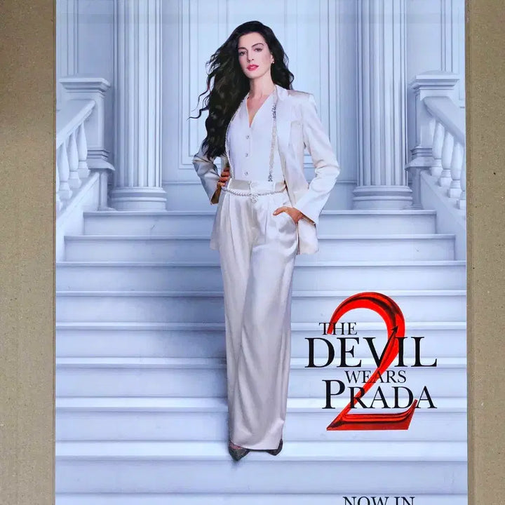 [BUNJANG] The Devil Wears Prada 2 A3 Character Posters Set / 2종 1세트) 악마는 프라다를 입는다2 포스터 A3 캐릭터 굿즈 특전