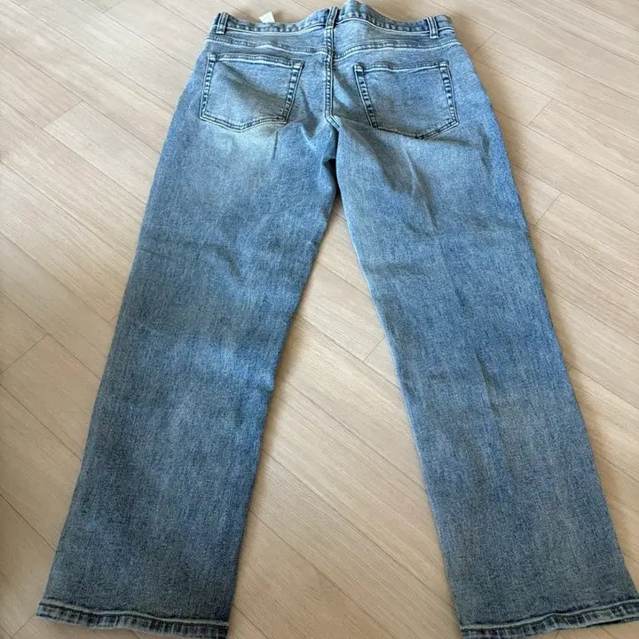 [BUNJANG] Musinsa Standard Tapered Crop Denim Pants Light Indigo / [새상품] 무신사스탠다드 테이퍼드 크롭 데님팬츠 라이트 인디고