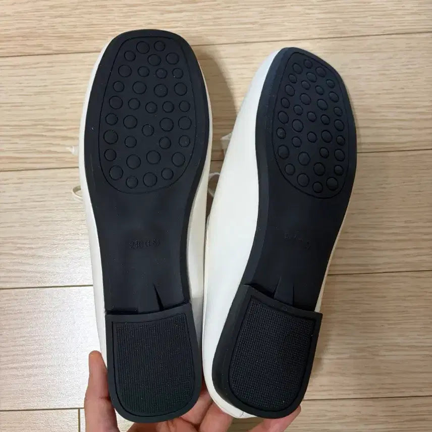 [BUNJANG] Ribbon Mules Loafers White 240mm / 리본 뮬 블로퍼 240mm
