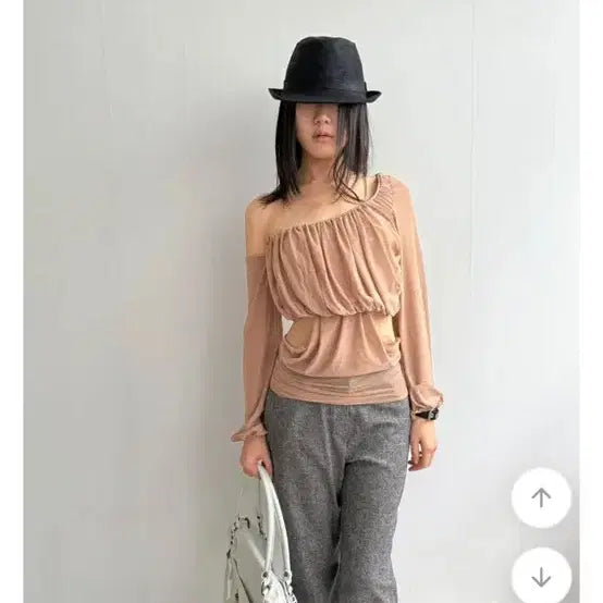 [BUNJANG] TIPSY Drape Shirring Off-Shoulder Slit Top Y2K Vintage / 팁씨 블라우스 드레이프 셔링 오프숄더 트임 오픈 탑 y2k 빈티지