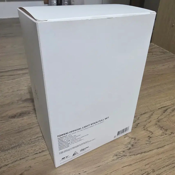 [BUNJANG] QWER Lightstick Full Set / QWER 응원봉 풀셋 팝니다