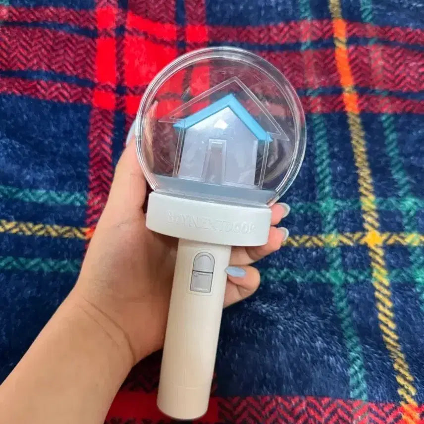 [BUNJANG] BOYNEXTDOOR Official Light Stick with Cover / 응원봉 + 커버