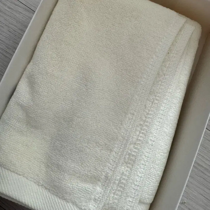 [BUNJANG] Monsta X Monologue 10th Anniversary Towel (Photocard Included) / 몬스타엑스 모놀로그 10주년 수건 타올(포카 포함)