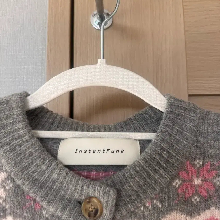 [BUNJANG] Instant Funk Nordic Cardigan / 인스턴트펑크 노르딕 가디건