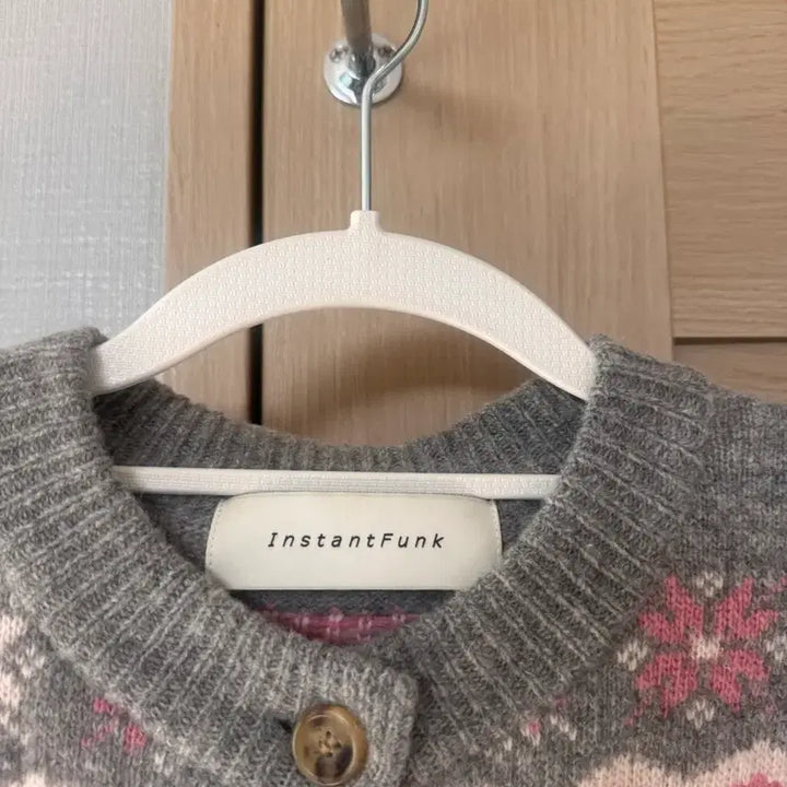 [BUNJANG] Instant Funk Nordic Cardigan / 인스턴트펑크 노르딕 가디건