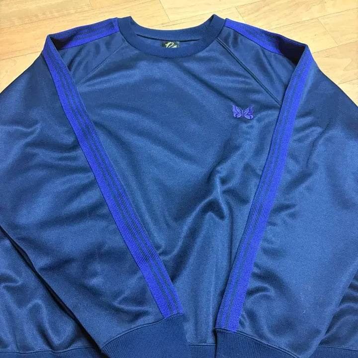 [BUNJANG] Needles Track Crewneck Sweatshirt Navy/Purple L / 니들스 트랙 크루넥 맨투맨 / 네이비/퍼플 / L